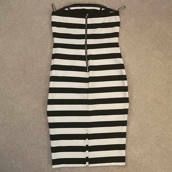 Strapless Body Con Dress by EXPRESS - Picture 2 of 12